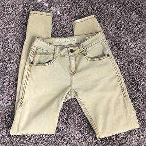 Rubberband skinny jeans